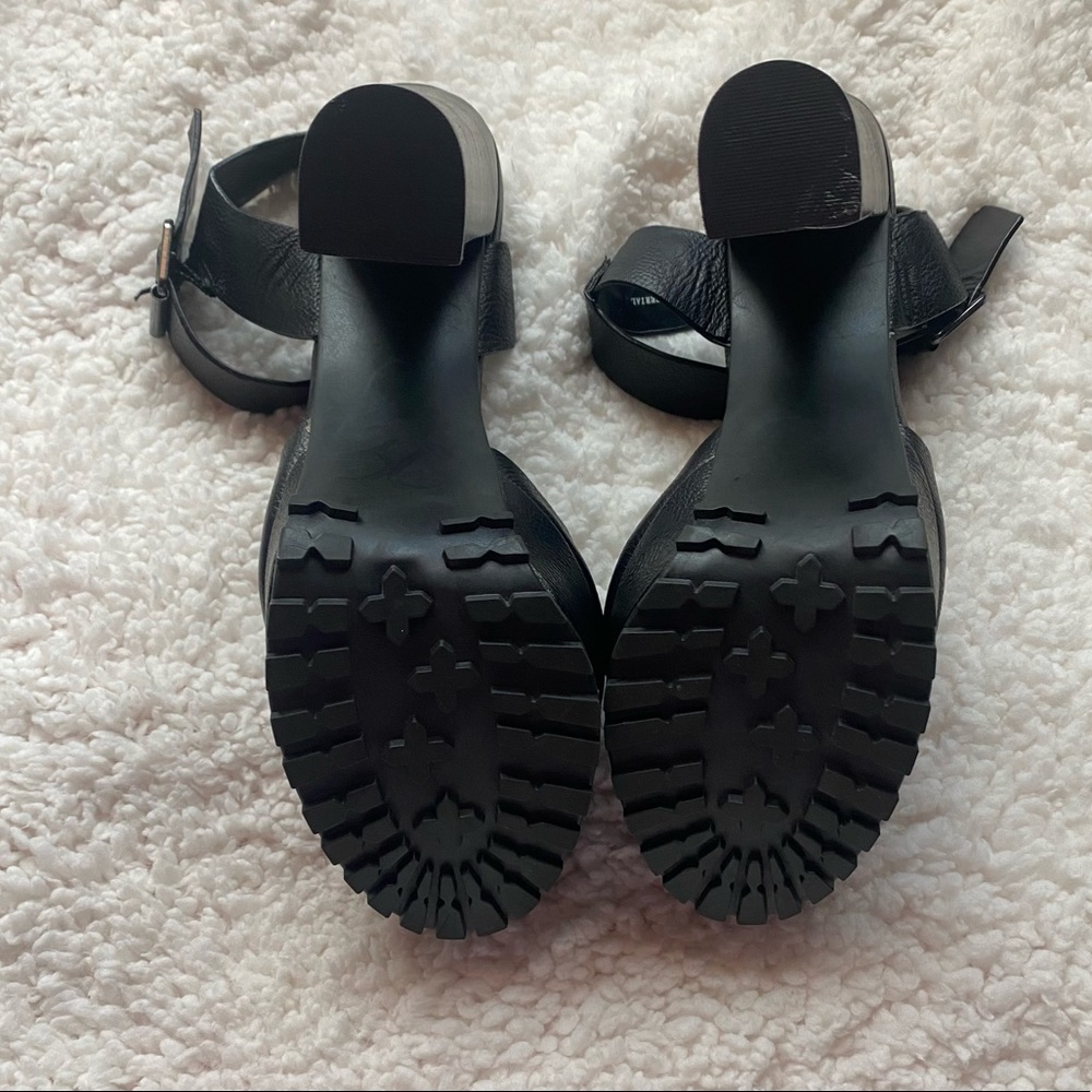 NWT Steve Madden black heels - Picture 3 of 5